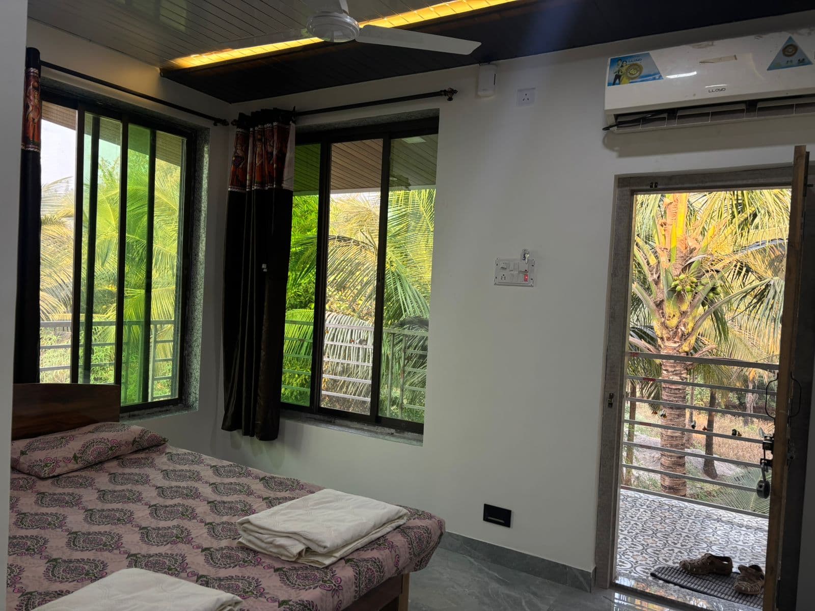 AC Room (2-Bed)